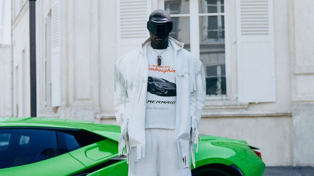 【BALENCIAGA】最新作★x Automobili Lamborghini フーディ Balenciaga x Automobili Lamborghini fall 2025 collection